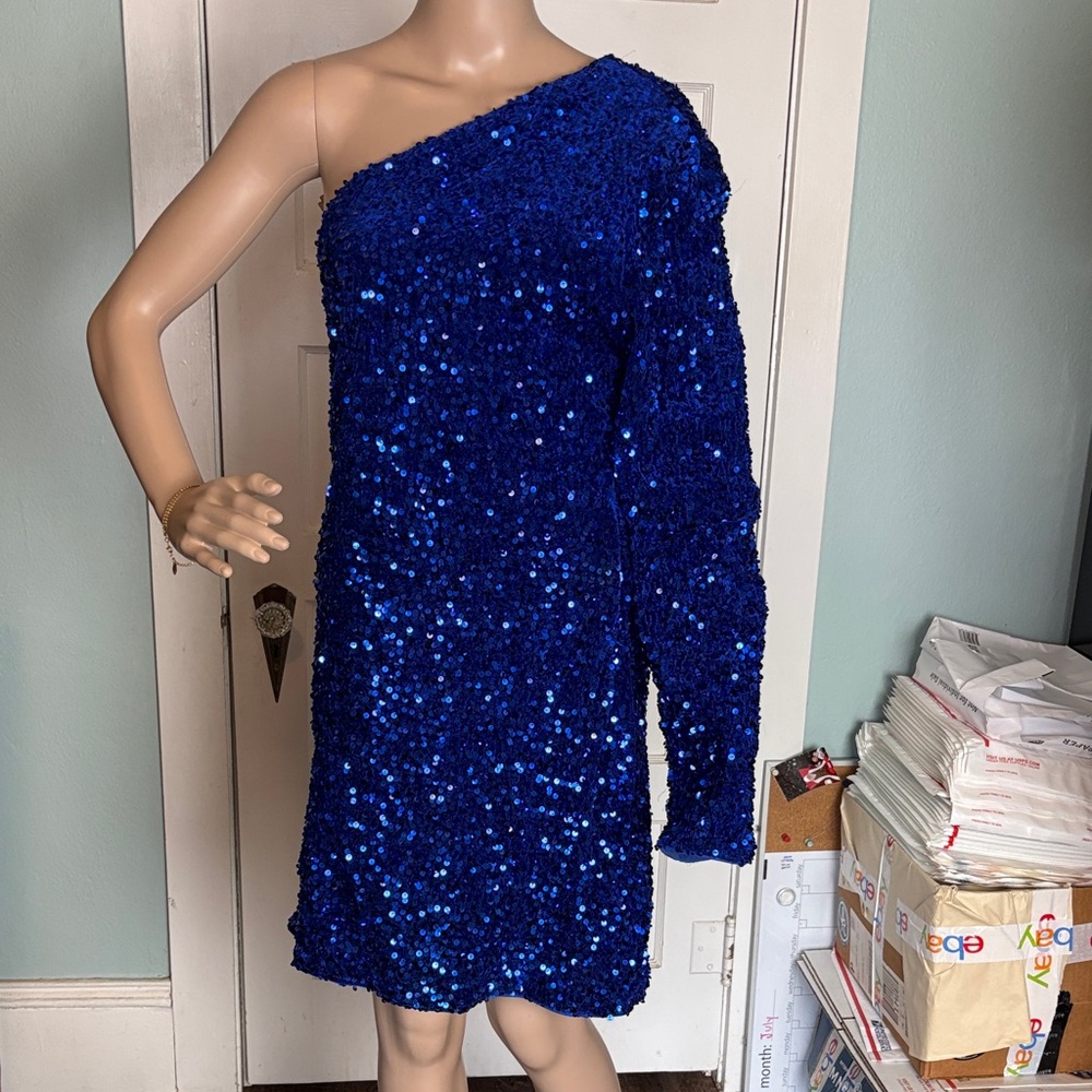 One-Shoulder Sequin Mini Dress in Royal Blue Size 3XL